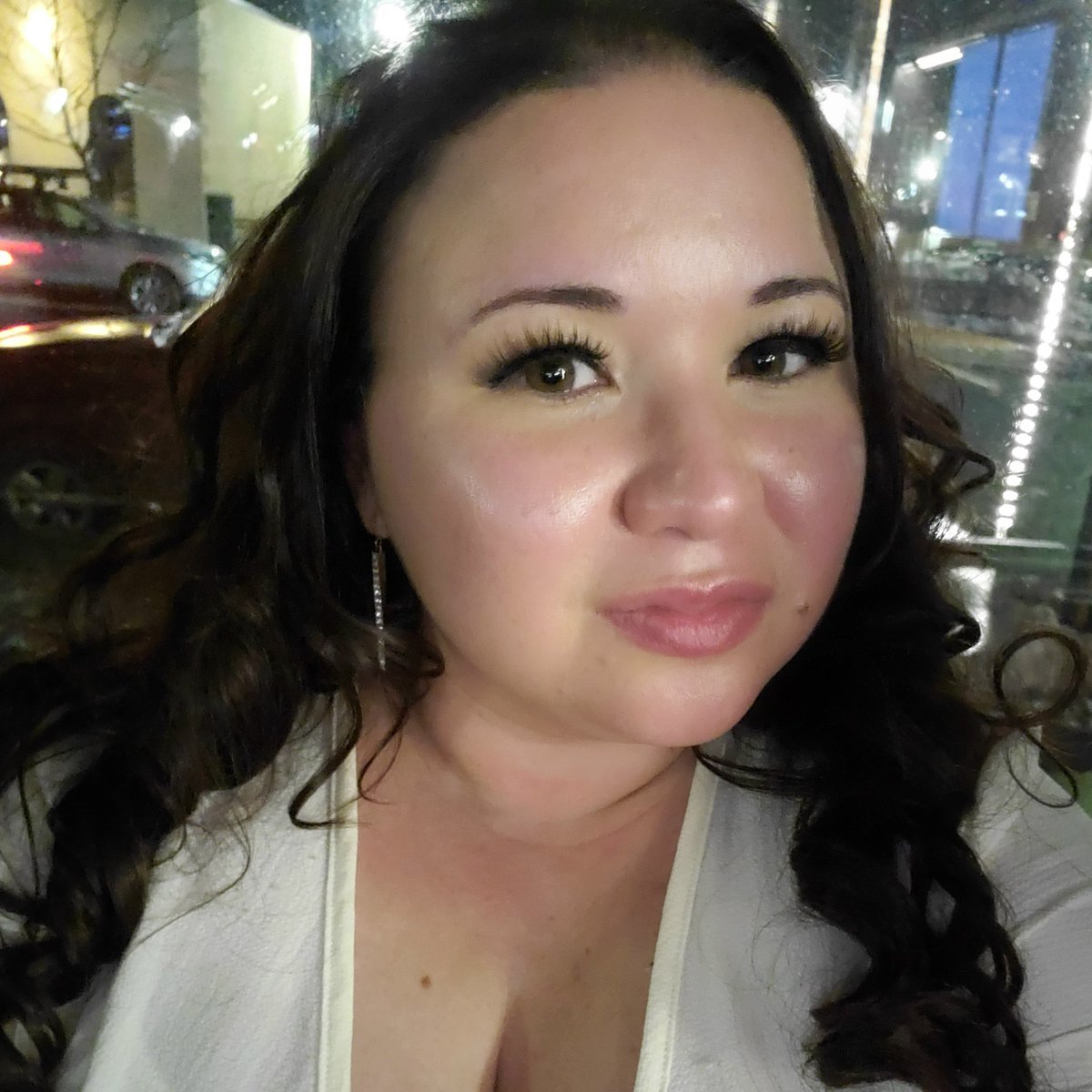 Ladylunesque's tweet photo. #NewProfilePic https://t.co/Rxwnloy0ae