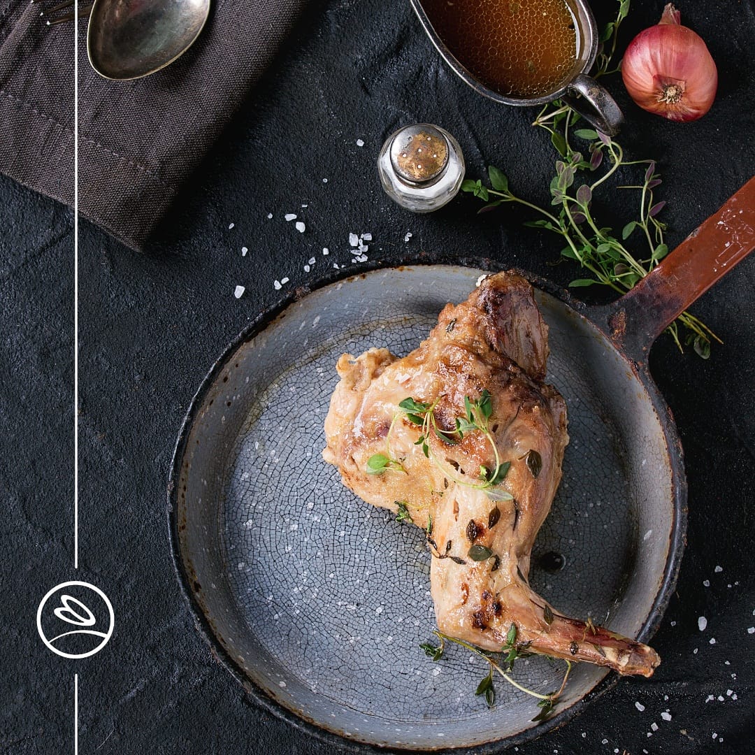 ConejosGranja's tweet photo. ¿Sabias que? | La #CarneDeConejo es muy apreciada por sus virtudes nutricionales ya que tienen una alto nivel proteico y muy bajo contenido en grasa, además de su sabor intenso.
#GranjaLosHermanos https://t.co/loWqi2fue1