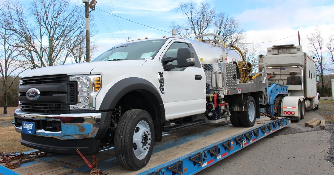 BestEnterprise3's tweet photo. Yippee! This F550 is strapped down on the lowboy and jumping in the convoy! https://t.co/WB6QK1uKre