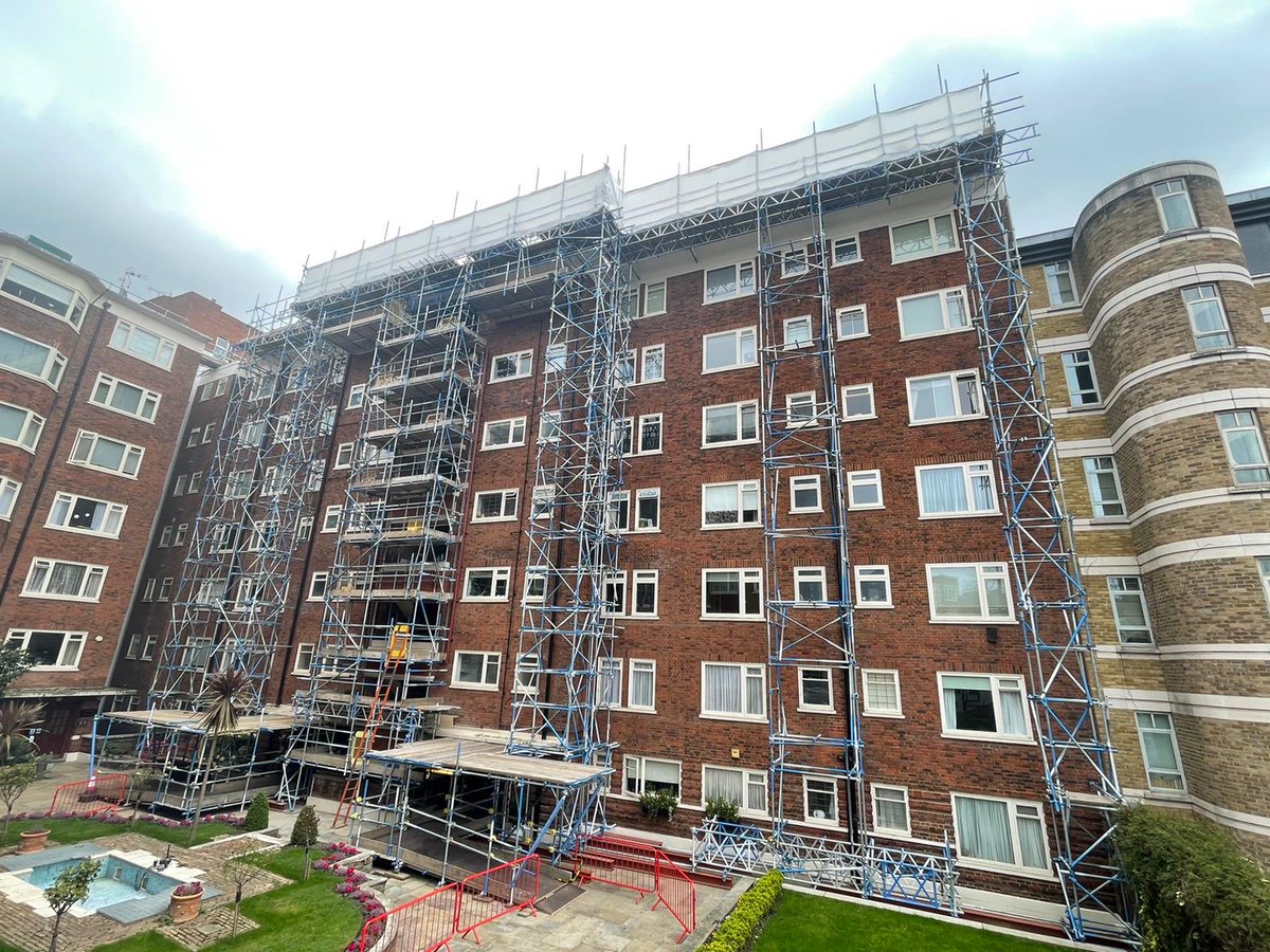 rabRBSltd's tweet photo. Project completed in Regent’s park, Clients request to minimise the scaffolding to windows....Well done lads. Tidy as usual. ⁦@arjCONSTRUCTION⁩ @G_3vans ⁦@js_safety⁩ @PeterHolbrook5 ⁦@Scaffold_Assoc⁩ info@rbslimited.com ⁦⁦@ScottRBSLtd⁩ 💥💥💥 https://t.co/91B2ReO7Vo