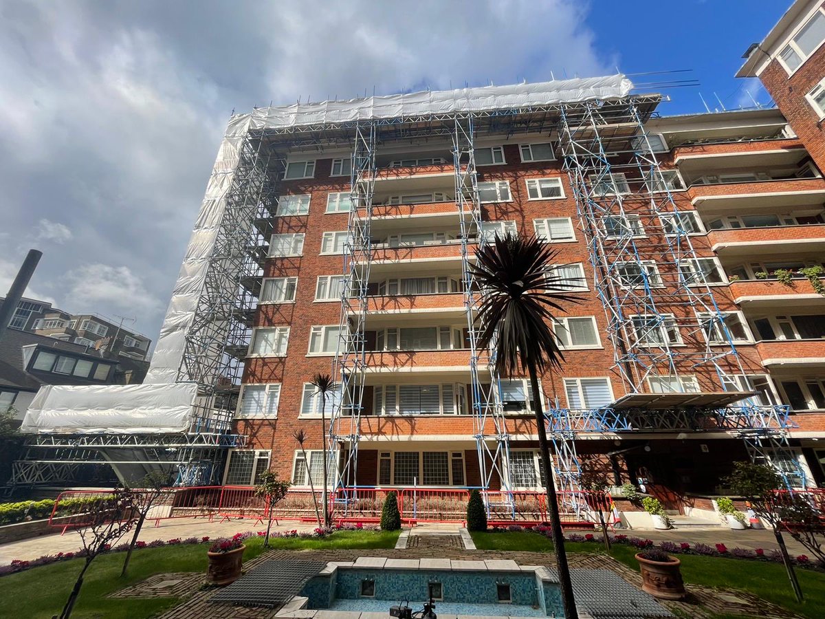 rabRBSltd's tweet photo. Project completed in Regent’s park, Clients request to minimise the scaffolding to windows....Well done lads. Tidy as usual. ⁦@arjCONSTRUCTION⁩ @G_3vans ⁦@js_safety⁩ @PeterHolbrook5 ⁦@Scaffold_Assoc⁩ info@rbslimited.com ⁦⁦@ScottRBSLtd⁩ 💥💥💥 https://t.co/91B2ReO7Vo