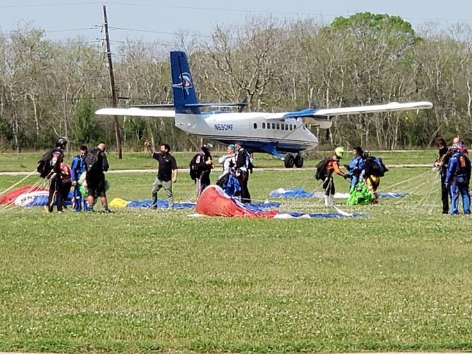 Skydive spaceland! https://t.co/mTiOMIPUnp