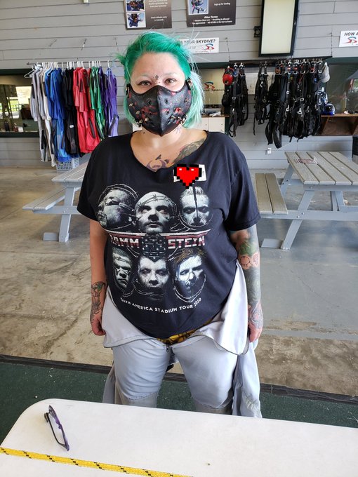 Skydive spaceland! https://t.co/mTiOMIPUnp