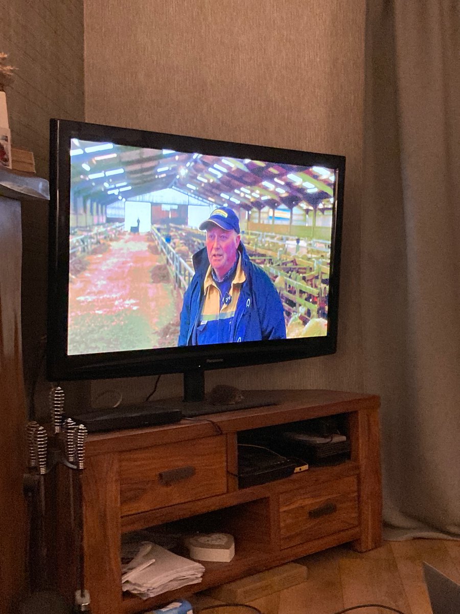 jennyb_89's tweet photo. Getting a sneak first look at the first #FASTV episode before it goes live on Monday 😬 🤗 @FASScot https://t.co/8cHaYtmJoq