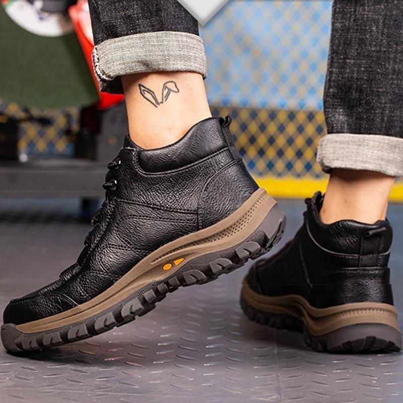 SecureFeet's tweet image. Les #chaussures de sécurité pour #électriciens doivent donc être souple, #confortables et antistatique. Les semelles #antistatique et en #kevlar anti-perforation les rends flexibles.
securefeet.com/blogs/news/cha…