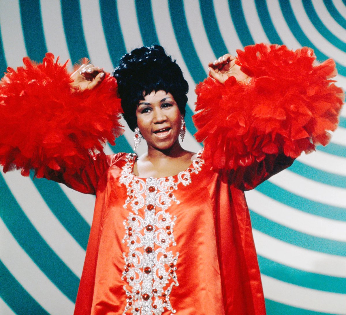 Riotron (@riotronmusic) on Twitter photo Happy birthday to the #queen of #soul! #respect <a href="/ArethaFranklin/">Aretha Franklin</a> ๐
#ArethaFranklin #ArethaGenius Happy birthday to the #queen of #soul! #respect <a href="/ArethaFranklin/">Aretha Franklin</a> ๐
#ArethaFranklin #ArethaGenius