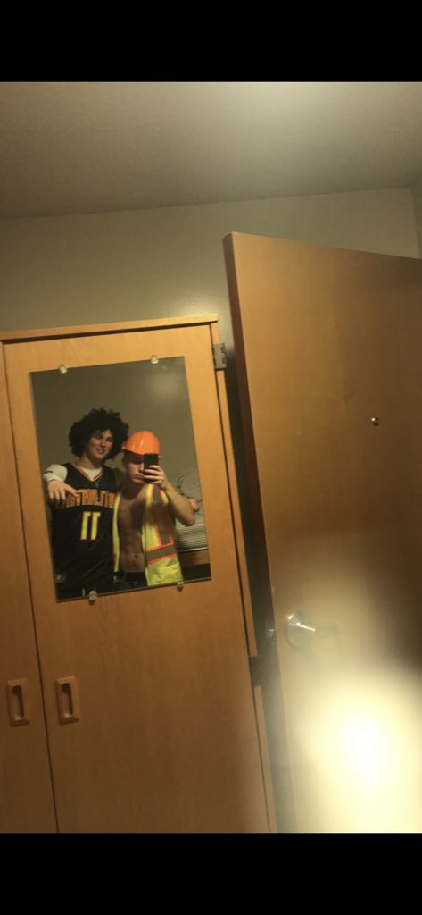 EjTownsend171's tweet photo. Happy birthday to my brother for life, don’t have too much fun without me tonight;) https://t.co/7cVkLEIyk1