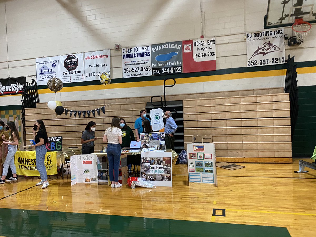 Cordvaldeana's tweet photo. Class of 2025 orientation at LHS continued... @JasonCKoon @LHSPantherAth @LecantoHigh @ehoppa70 @CitrusSchools @alexstubenbort https://t.co/ePY4f8iR4D