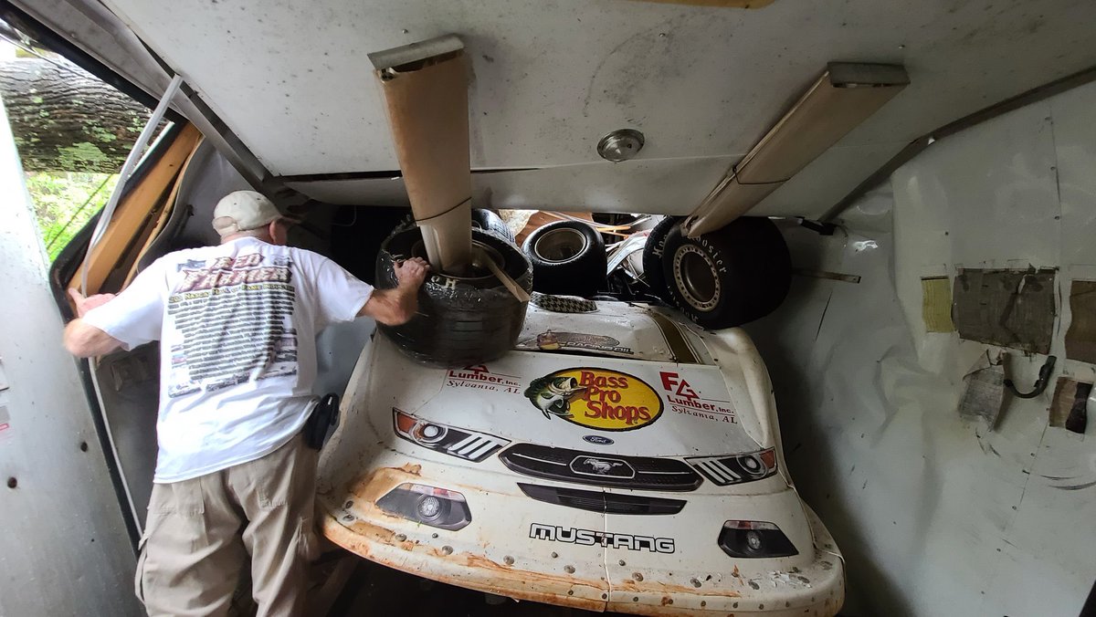 DirtRacingMedia's tweet photo. Red Farmer’s house got hit with a tornado along with his Late Model. Thankfully, he is okay and looking at the damage! https://t.co/f1At0v9dhO