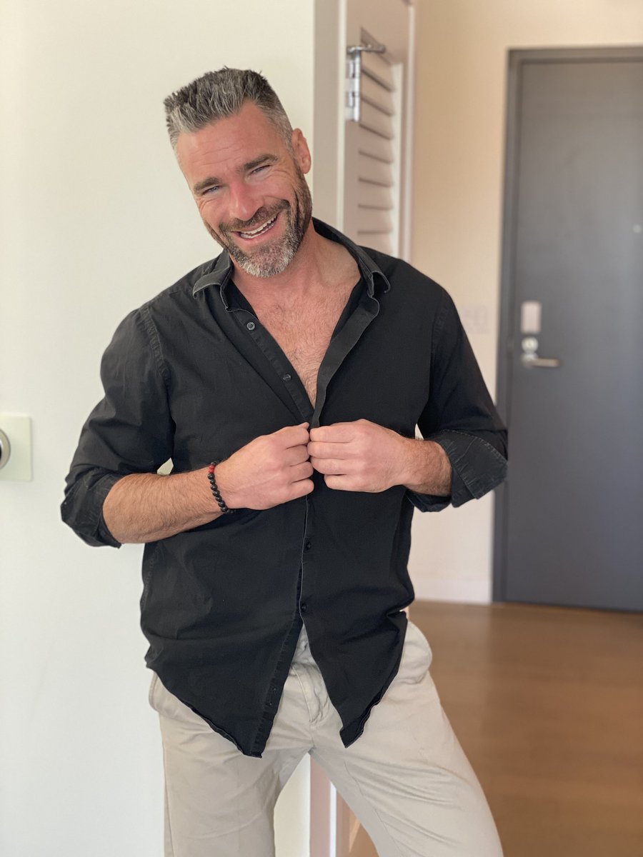 mrstudshit's tweet photo. I got into some pussy yesterday. https://t.co/QQByNCOs0n to find out who. https://t.co/BhE43CcfIj