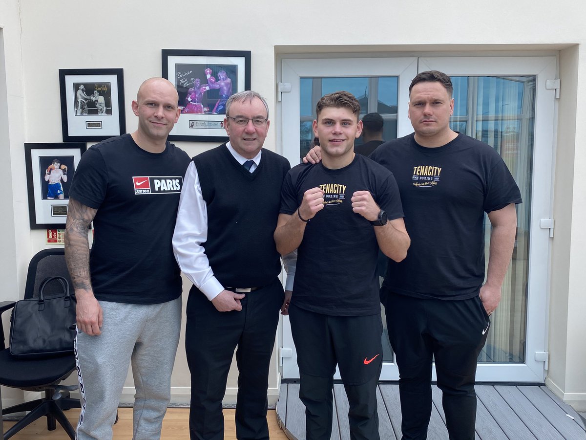 anthony kelly tweet media