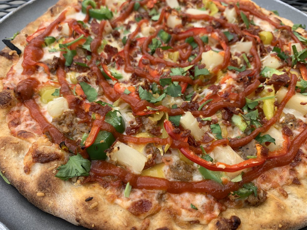 LocalMythPizza's tweet photo. FIRECRACKER PIZZA 🍕 🧨 https://t.co/AozH5WdsmD