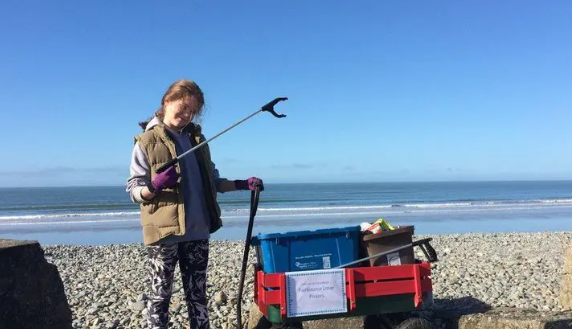 seasave's tweet photo. #WeekinReview! 10-Year-Old Welsh Girl Seeks to End Plastic Pollution From Magazine Toys https://t.co/8pkDdnvKFD @BBC @UK_Microplastic @GUPlastic @3POPIOM @2minbeachclean @No_PlasticWaste https://t.co/UbjkwtyPlQ