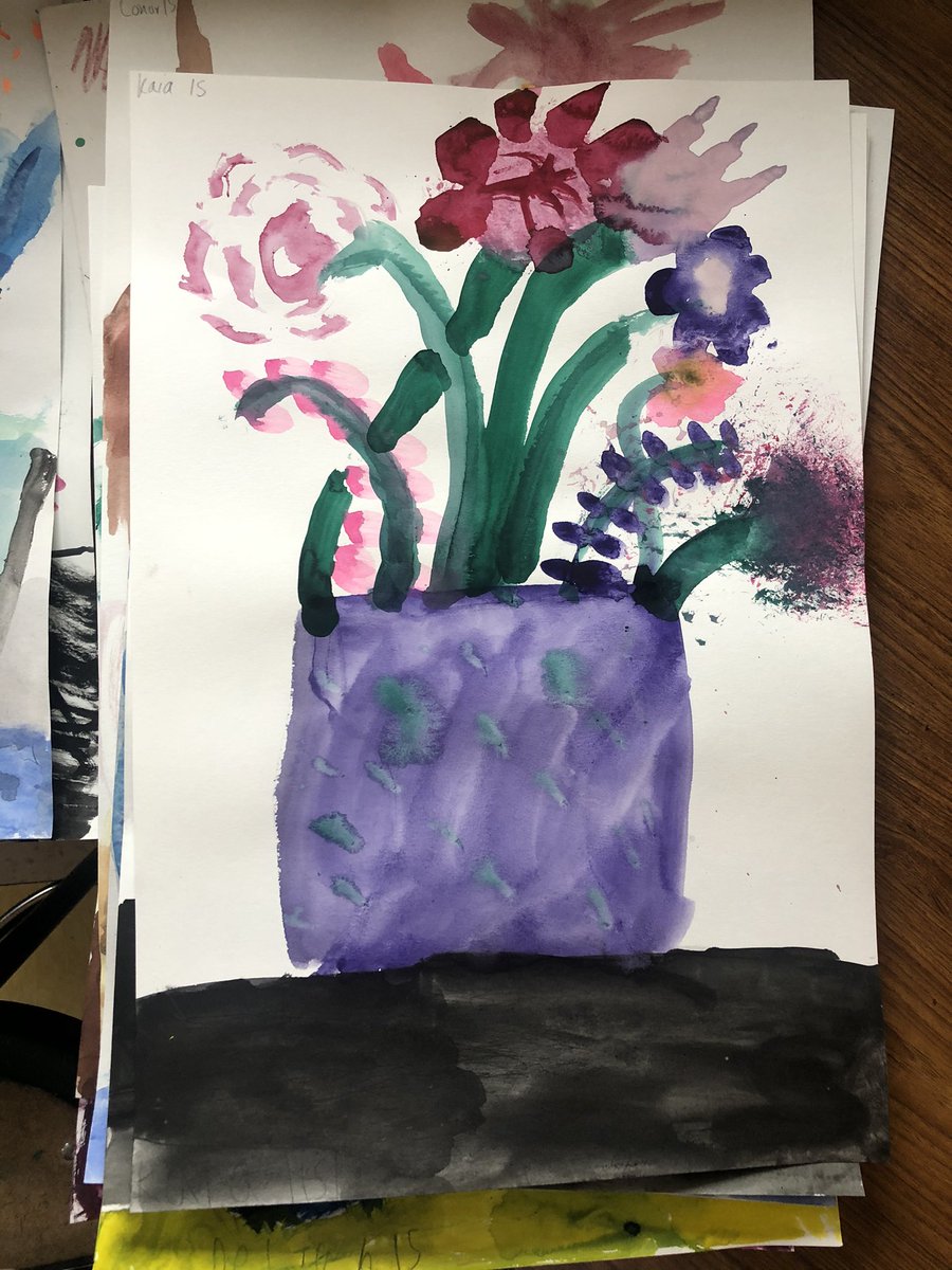 TheresaFontana's tweet photo. These #firstgade #flowers sure do brighten this dreary day! 🌸 https://t.co/ElQEs6UtyZ  #bouquetpaiting https://t.co/wXt84niFzs