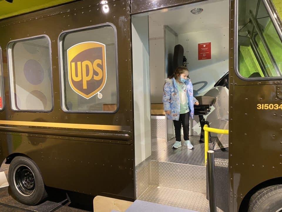 UPSJobsKY's tweet photo. If you haven’t yet had the chance to visit the Kentucky Science Center, stop by today to take a look at UPS’ permanent exhibits!
#UPSProud
#ScienceInPlay
#UPSDelivers 📦 ✈️ https://t.co/YnSzPMXb9y