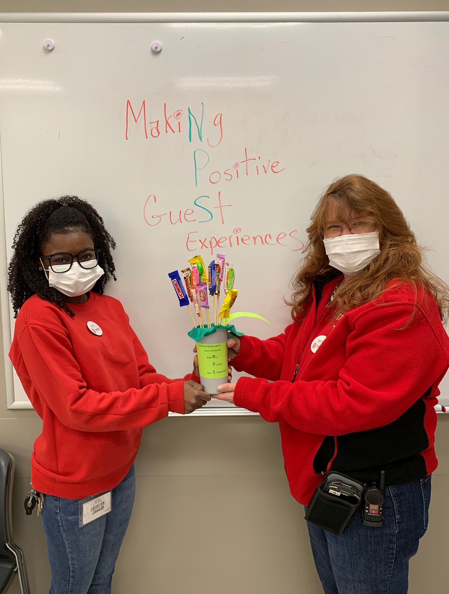 1940 thinking spring &amp; thanking our amazing guest advocates for delivering amazing guest service to our guest &amp; keeping our NPS above 80! #bestguestservice #amazingteam <a href="/sarah_hunsucker/">Sarah Hunsucker</a> <a href="/MJLloyd08/">Meg Lloyd</a> @I_Tob26 <a href="/mindyjohnson36/">Mindy Johnson</a> <a href="/carrieannb56/">Carrie</a>