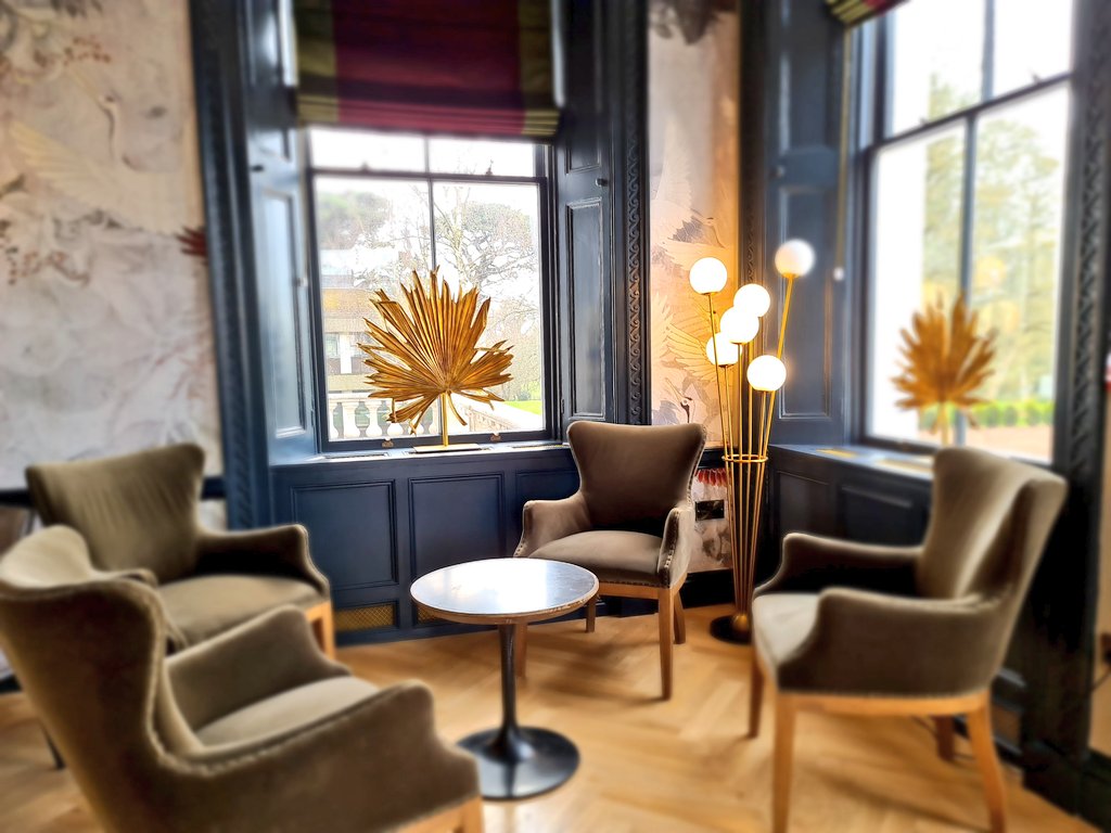 Dining Devon tweet media