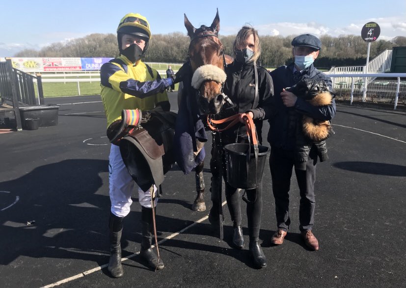 Celma Des Bois ran a good race finishing 2nd in the 3m Handicap Chase @ <a href="/Chepstow_Racing/">Chepstow Racecourse</a> today . It’s nice to see him finding his form again . I’m sure he will be winning soon. <a href="/niall_houli/">Niall Houlihan</a>