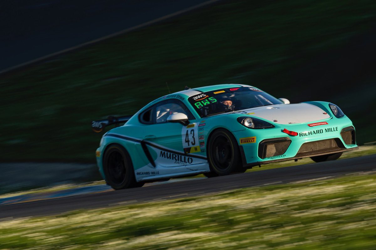 sarahwroblewski's tweet photo. Tonight at 5 on #WBZ I’ll introduce you  to a 22 year old @Harvard student/ Professional Race Car Driver who started her own non-profit #GirlsWithDrive to encourage girls interested in STEM careers! #WomenInSTEM #MakingHistory https://t.co/0b2oYChjFA