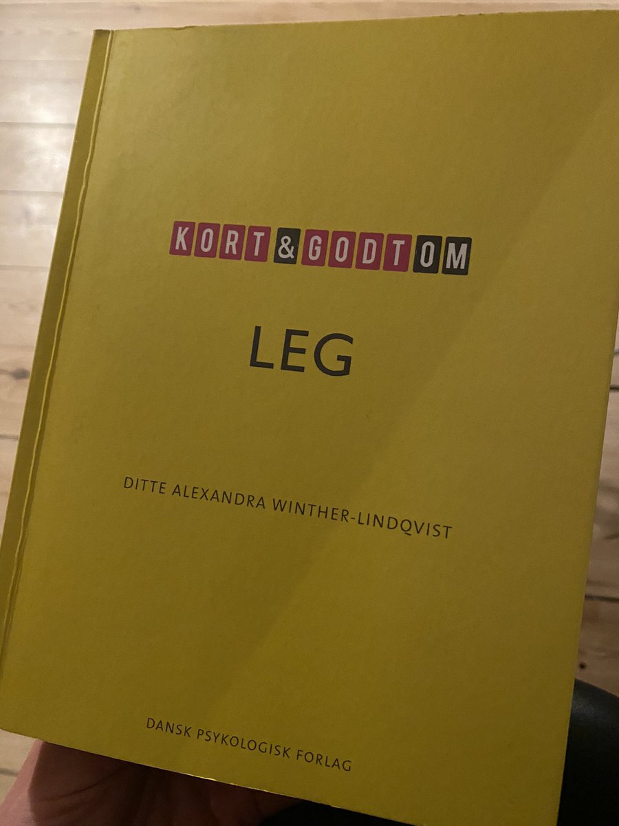 LotteRod's tweet photo. Hvis forældre har som mål, at børn skal komme gennem barndommen uden skrammer, må de leve resten af livet på krykker. Den uovervågede og risikobetonede leg er børns egen måde at gøre sig vigtige erfaringer med det farefulde
👇 Ditte Winther-Lindqvist #mereleg https://t.co/ZLHgXeJTpI