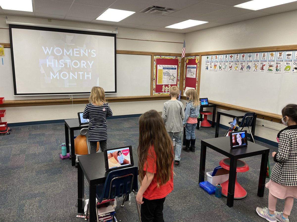 After working hard on researching famous women and making presentations on <a href="/AppleEDU/">Apple Education</a> Clips, today the kindergartners participated in a gallery walk to celebrate #WomensHistoryMonth and showcase their hard work. <a href="/DavidsonComets/">Davidson Elementary</a> <a href="/NKCSchools/">NKC Schools</a> #DavidsonComets