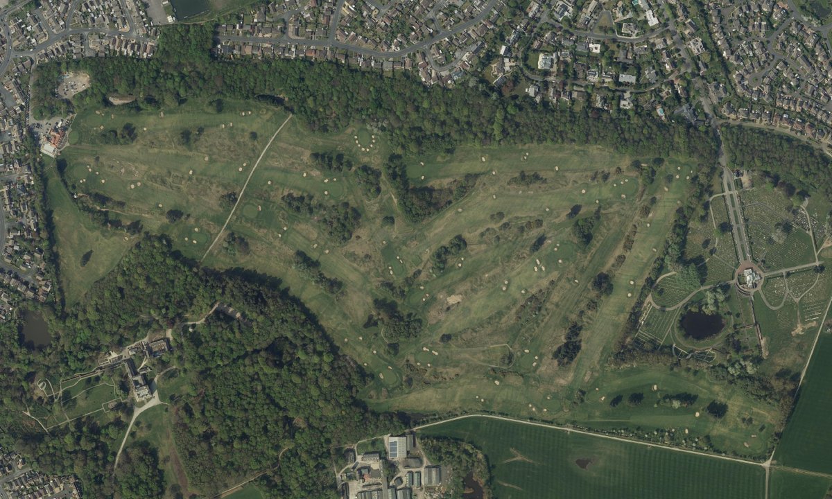 joemmcdonne11's tweet image. Lytham wasn&apos;t the only Lancashire course to have eye-popping bunkering back in the 40s. Here&apos;s its neighbour, Fairhaven. Some of the fairway bunkers look like vertebrae from a super sized dinosaur skeleton. Love it
