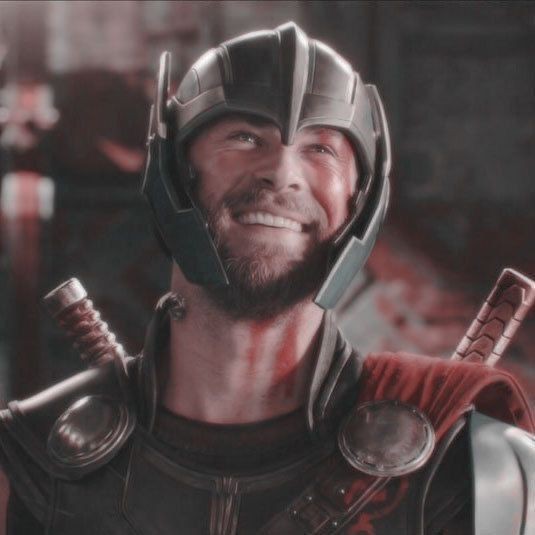 Thor dans le MCU ( @shrlckbae = Loki bien sûr) (personne ne peut m'enlever le fait que je relate à Thor)