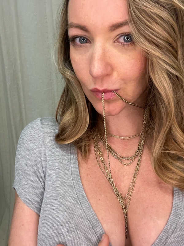 EMarie2222's tweet photo. Here's a little Thursday tease. I just uploaded some really sexy tease pics with a girlfriend on my fan page. Be sure to join the site to check them out. https://t.co/iA1rYNOKhM #onlyfans #onlyfansmodel #bimodel #sexymomma #hotmilf https://t.co/HrJ8yahuLU