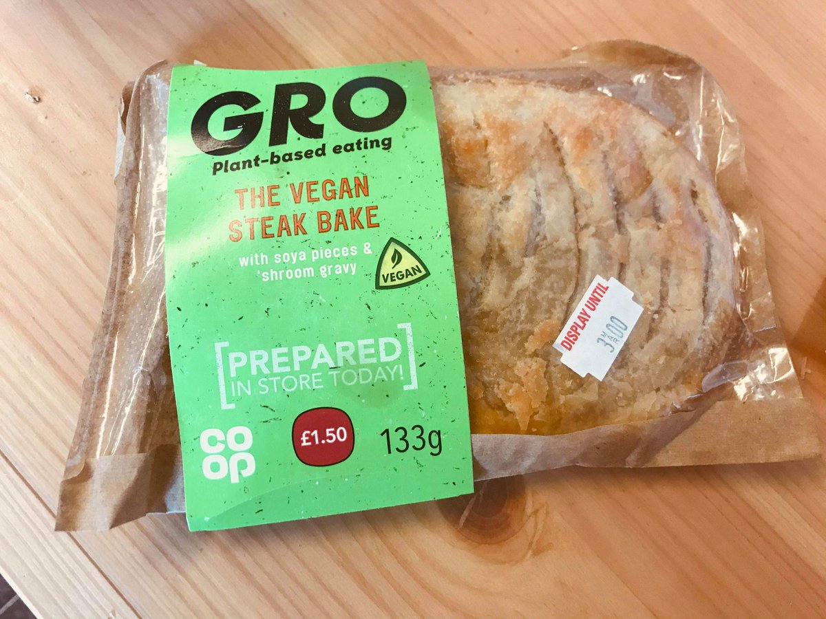 How yummy does this GRO vegan steak bake look? Available in store at the <a href="/coopuk/">Co-op</a>  #groplantbased #plantbasedfood #vegan #vegansteakbake #itswhatwedo #coop