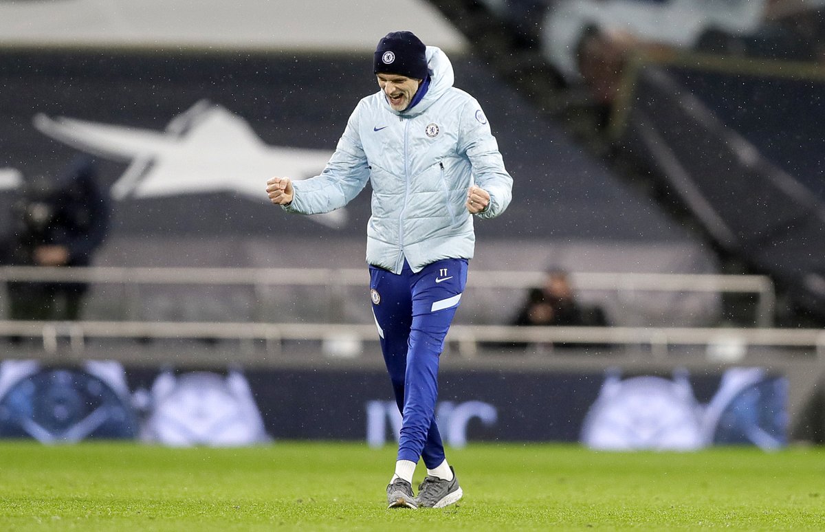Squawka's tweet photo. Most chances created in the first half for England vs. San Marino:

8 - Mason Mount
4 - Ben Chilwell
3 - Reece James

Chelsea's trio creating 15 of England's 22 chances in the first 45 minutes (68%). https://t.co/H5zZ1PayYR