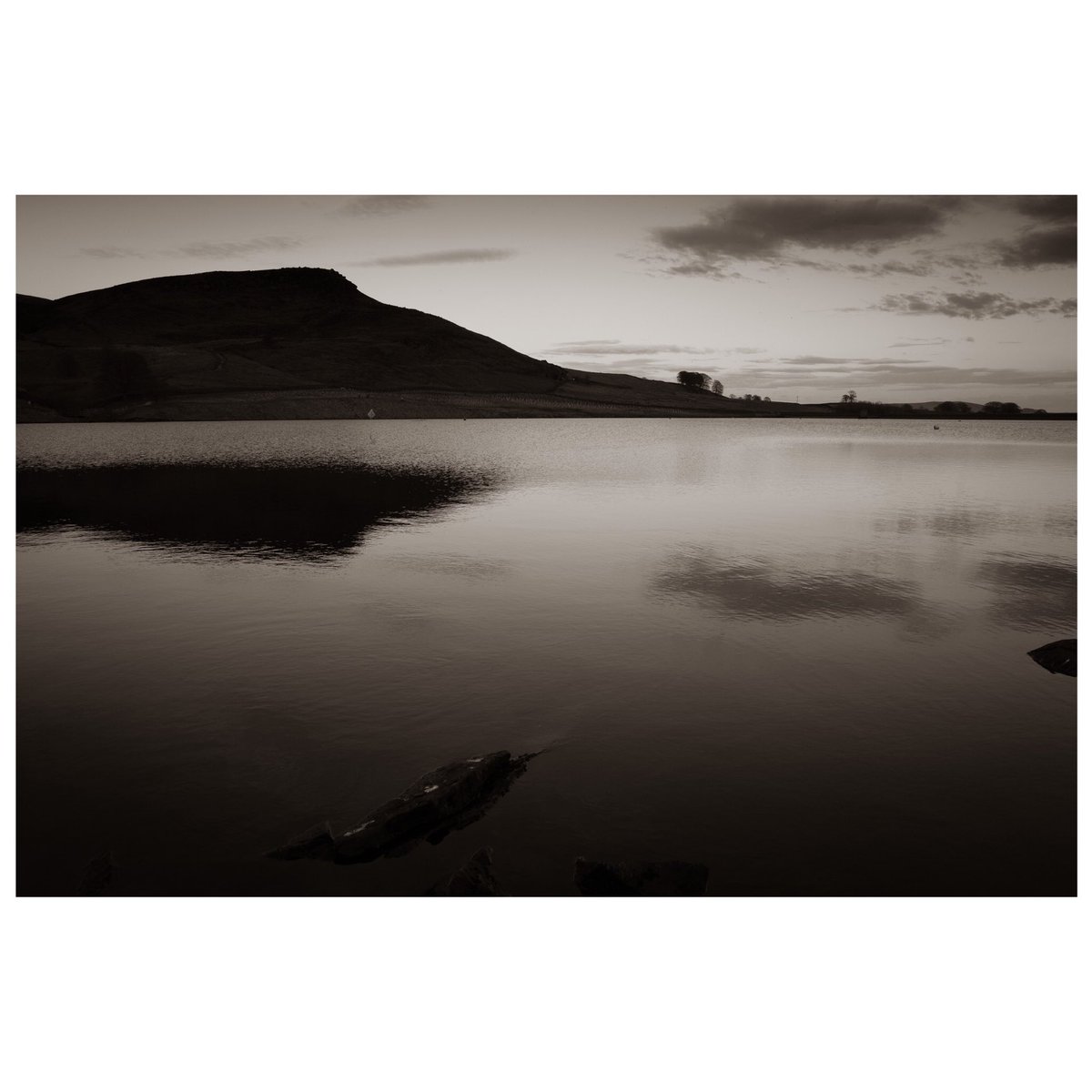 N_StarAT's tweet image. Wishing all @N_StarAT schools a restful Easter break #calmness #tranquility on the water tonight at Embsay Reservoir #stayinglocal  🐣