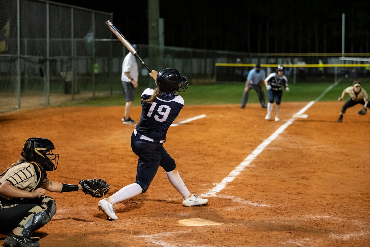 PennStateSB's tweet photo. On our way to the home state of @lexblack__ and @loganblack_! We'll face Nebraska this weekend in Lincoln for a four-game series.

Preview🗞️, notes📒, how to follow💻📻📊: https://t.co/0KKTO1lUXj

#WeAre https://t.co/OQSGRVghTy