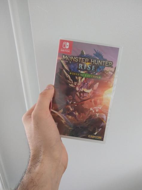 RhoAlpha's tweet photo. FINALLY I CAN POST A PIC OF MY COPY OF MH RISE THAT ARRIVED EARLY THANKS TO BEST BUY (now that I have my account back)

I am going to pre order all my games from best buy from now on lmao https://t.co/kQBXvoiPsD