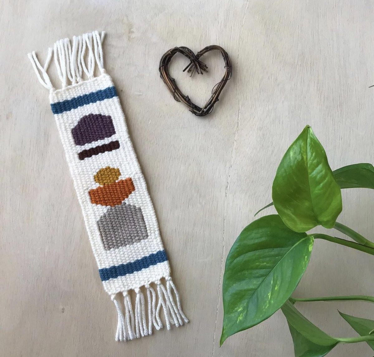 marisawoven's tweet photo. Modern Bookmark 

https://t.co/e3Yaxb1dRP https://t.co/AN9YNHMlwX