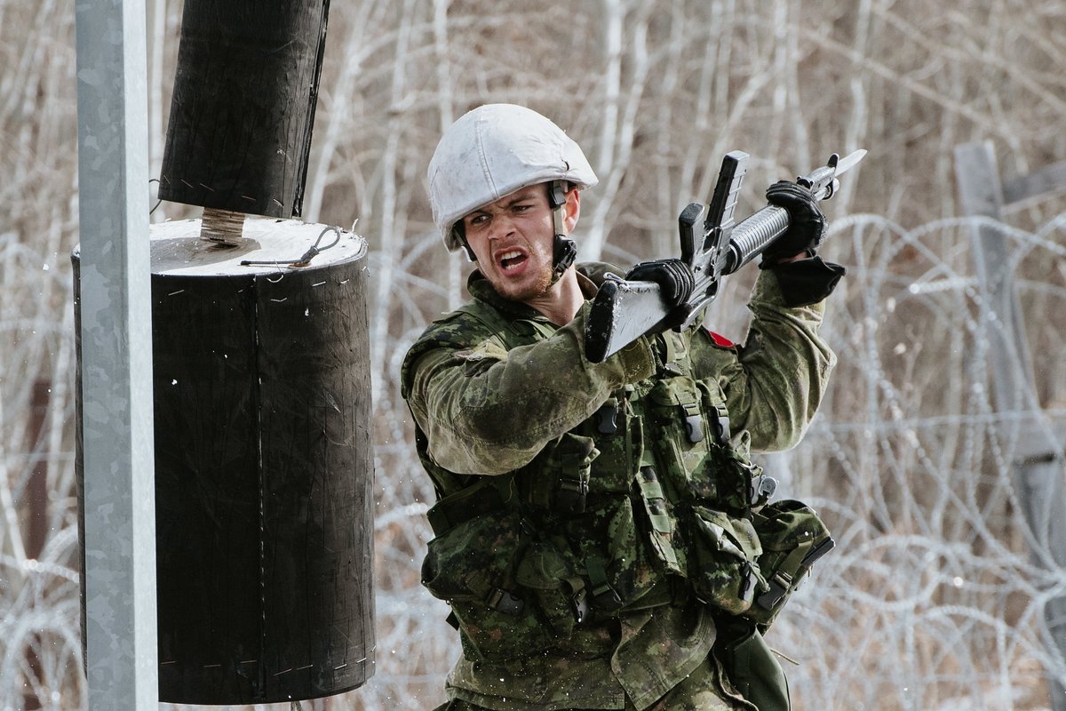 CanadianForces's tweet photo. When you run out of ammo...

#CaptionThis https://t.co/gooqdPr5iJ
