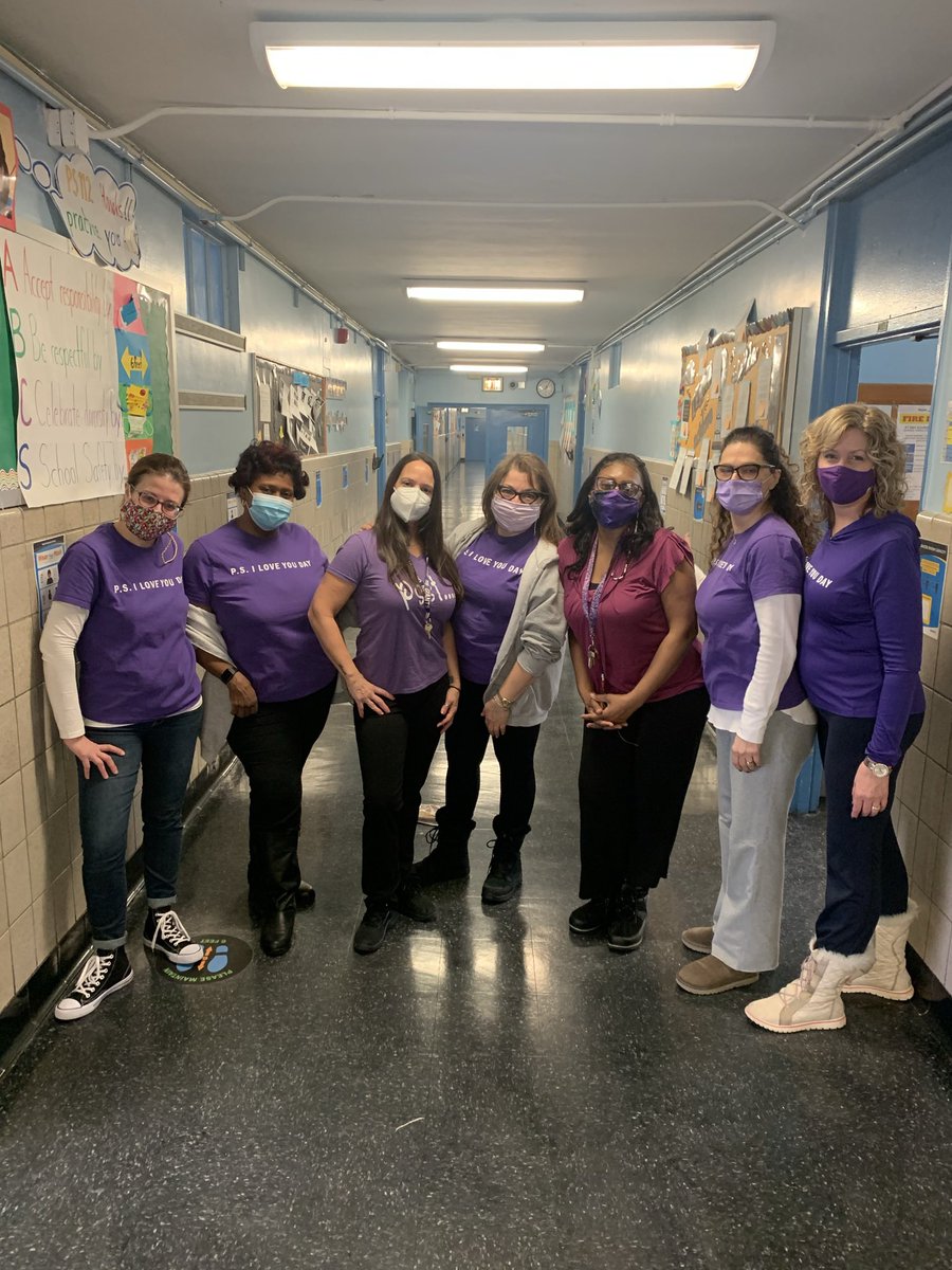 MannersIris's tweet photo. Day 4– I was nominated by @Amare112Q I will post a pic from the day in the life of an educator. I will post without explanation &amp; nominate someone else to take the challenge. 7 days, 7 pictures. Today I nominate  Paula Williams. @paulaangl   @Ps112Q https://t.co/b4zSHdQyP4
