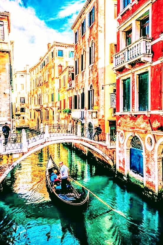 ele9061's tweet photo. Buon compleanno #Venezia1600 
(421-2021) Happy birthday Venice ❤️🎶🎉🎈🎂🎀🎁🎇🎆🎉 https://t.co/XVYTQxNumW
