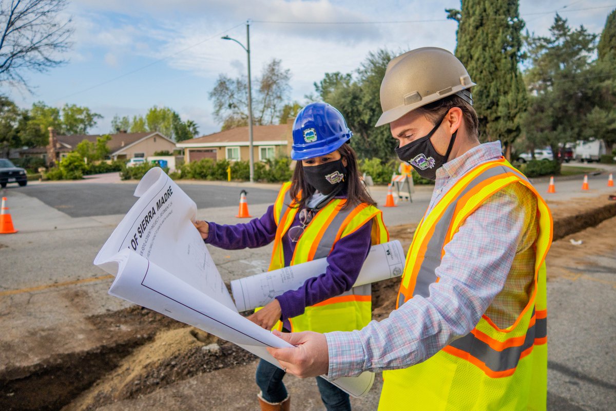 CitySierraMadre's tweet photo. Mayor Arizmendi and Director Prince from @SGVMWD  accompanied Utility Services Director Jose Reynoso on a site visit to the Water Main Replacement Project happening on Grand View to get up close and see the type of work that is happening in the trenches. https://t.co/H4zt1rwyJ4