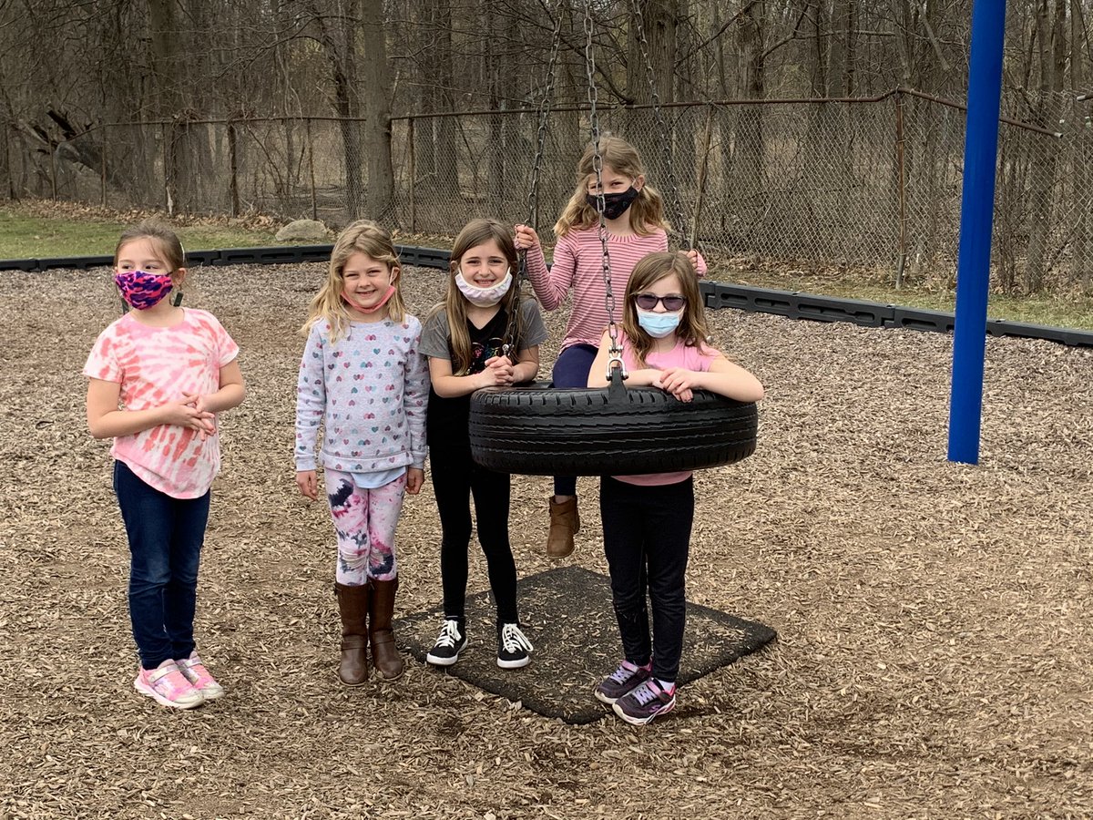lisabass1's tweet photo. We got to play outside today for extra recess for the first time this school year. It was a blast❣️#NFSquirePride https://t.co/RQqRye6FuC