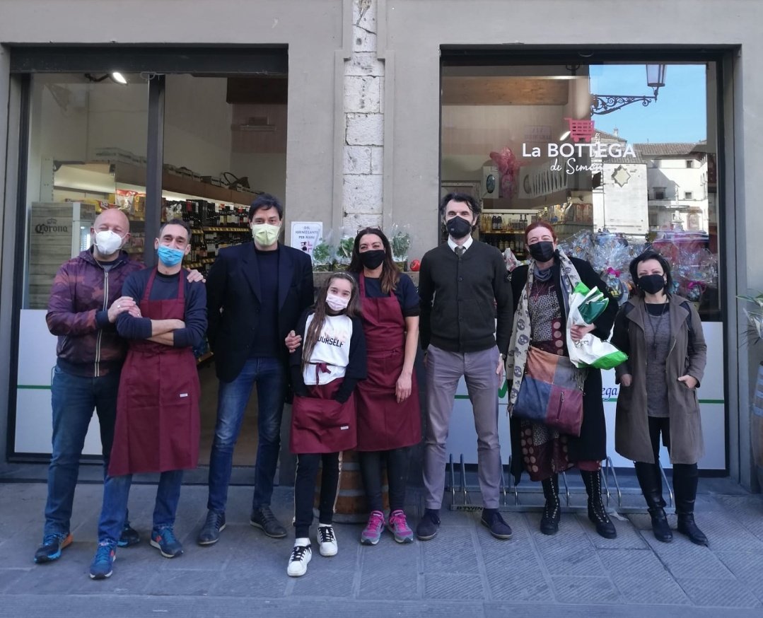 Tornati ora a casa cotti come fegatelli ma non soddisfatti.. di più.
Tanti vecchi e nuovi clienti che ci hanno riempito di complimenti, <a href="/MattBiff/">Matteo Biffoni</a> <a href="/ACalamandrei/">Alessio Calamandrei</a> e 
tanti amici che ci hanno fatto sentire la loro vicinanza ci dà una grande forza
Grazie di cuore a tutti Forza Prato