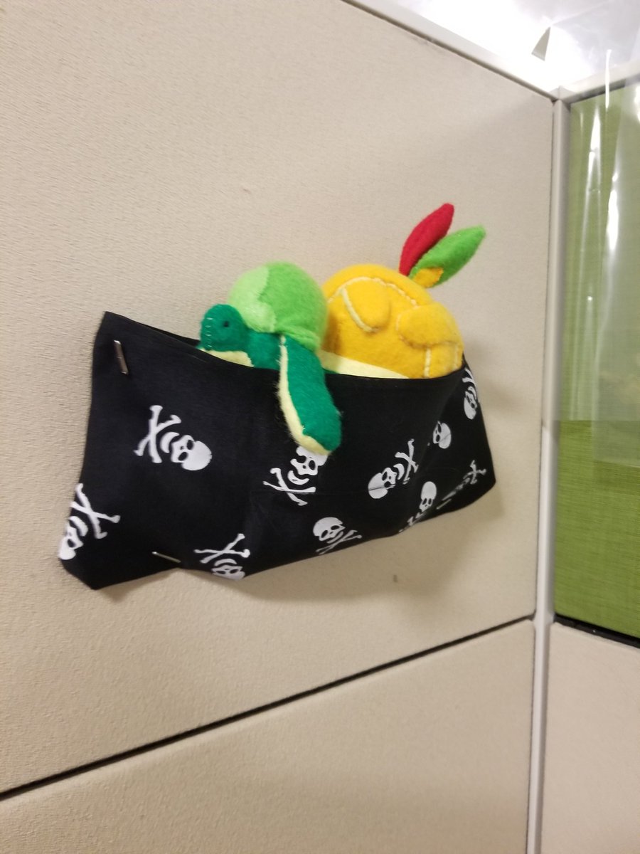 Appletun_postin's tweet photo. Pirate hammock https://t.co/Mg5OxlrpKD