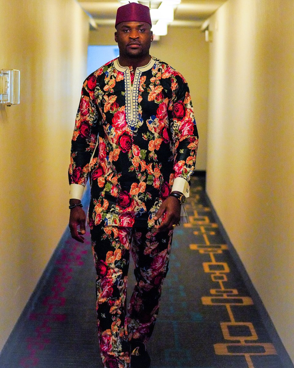 francis_ngannou's tweet photo. Just arrived at the Apex for the press conference. See you all soon 💪 #ufc260 https://t.co/H3KuAm5nUq