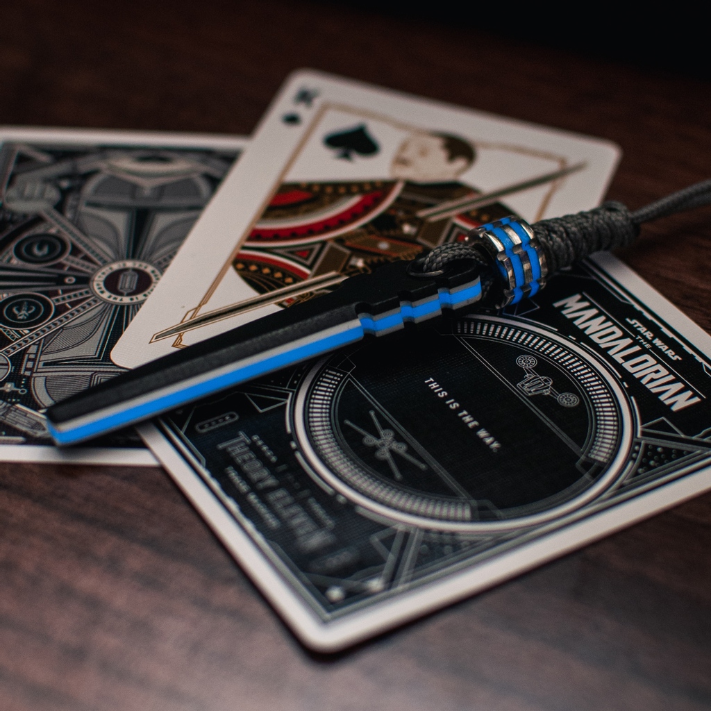 packconfig's tweet photo. DARK SABER AMULET SET
The unique handcrafted Dark Saber replicates the form of the ancient and unique black-bladed lightsaber, featuring a core that glows blue after being exposed to light. Combine this with the Beskar Spear Bead for a truly Mando carry.
–
https://t.co/XVGbMwrFEU https://t.co/1fiJTaZ9k4