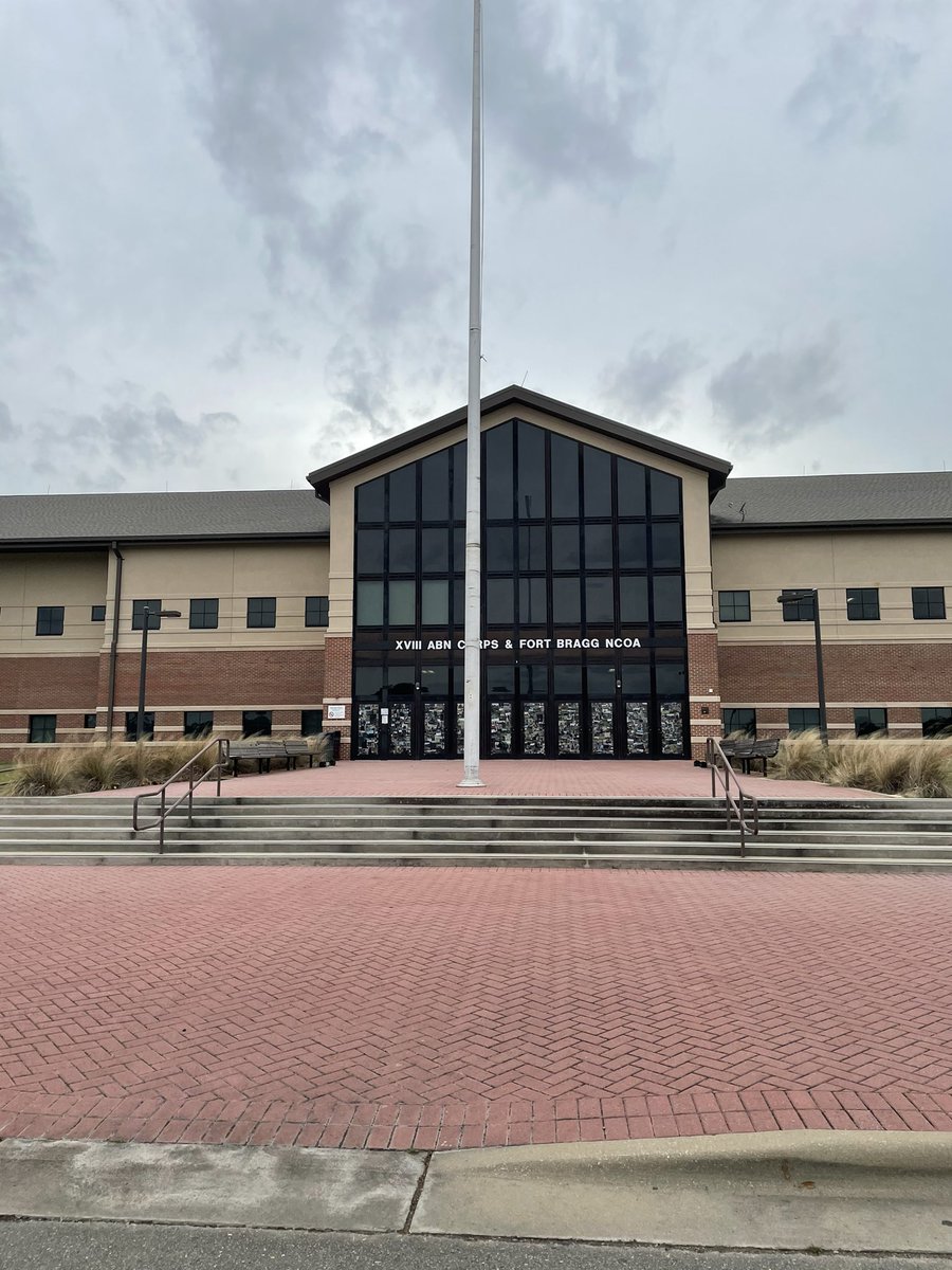 BraggNCOA's tweet image. Good Standing Report.
BLC day 9: 341 still eligible for honors!
Get a good nights rest Sergeants, PRT and D&amp;amp;C evals start tomorrow!
#honorsreport #NCOSmakeithappen #goodstanding

docs.google.com/spreadsheets/d…