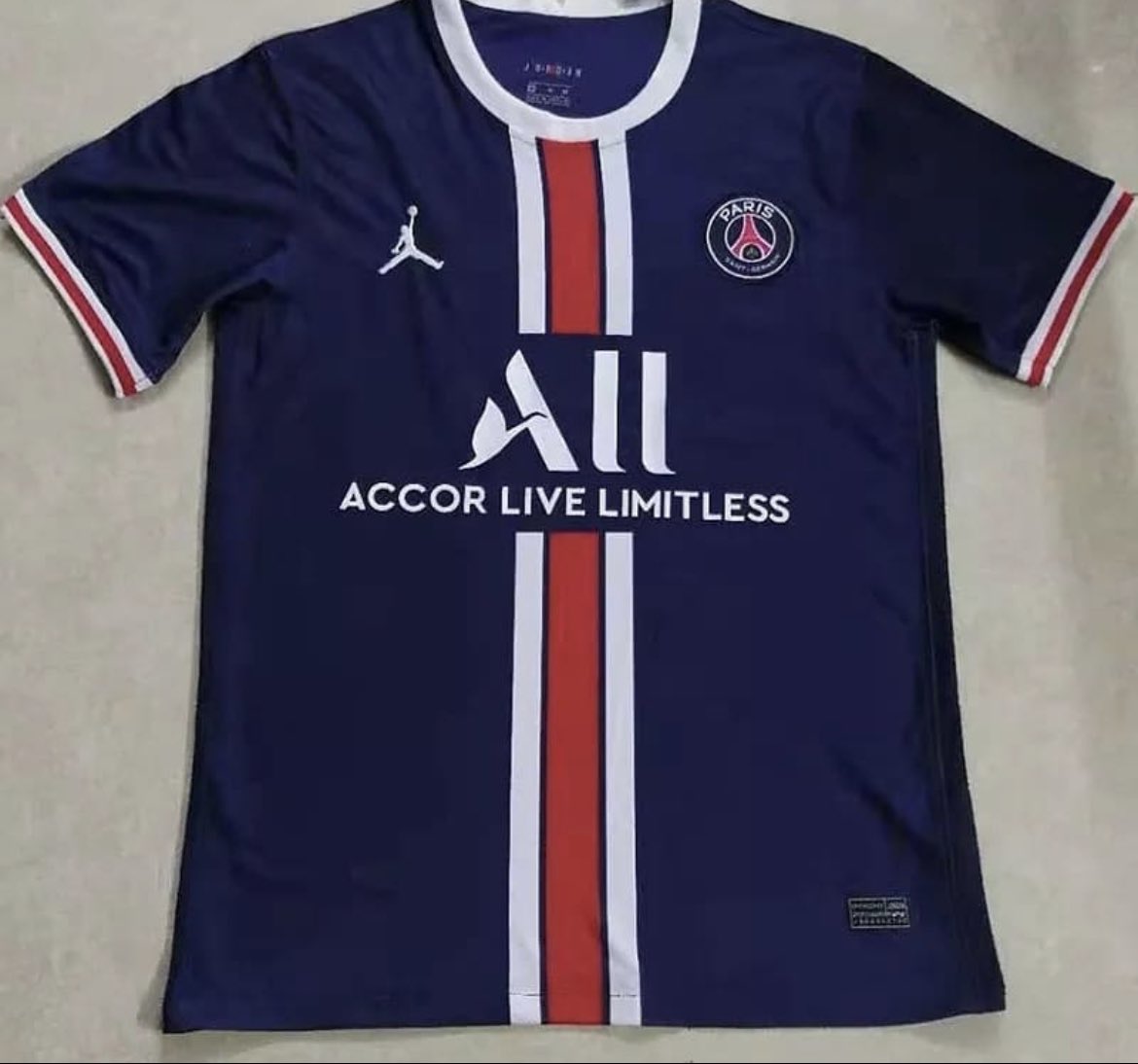 PSGRelay's tweet image. Maillot domicile pour la saison 21-22 ?

Home jersey for 21-22 season?