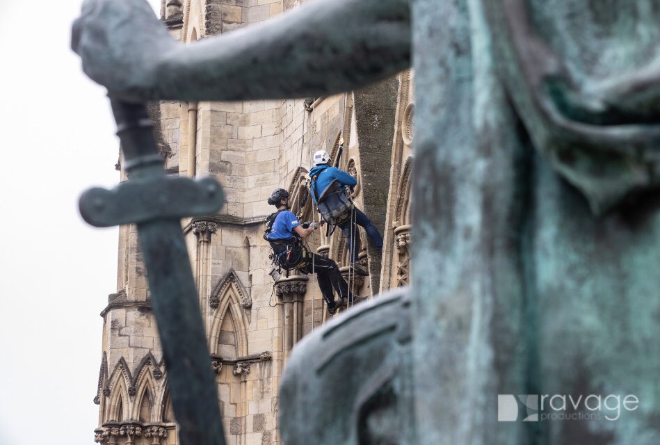 ravagephoto's tweet photo. @CarldeSouza1 @snapperjim Agreed! #abseilers https://t.co/xxg391uBqQ
