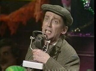 Anyone else think James Ward-Prowse looks like this old fella? #engSMR