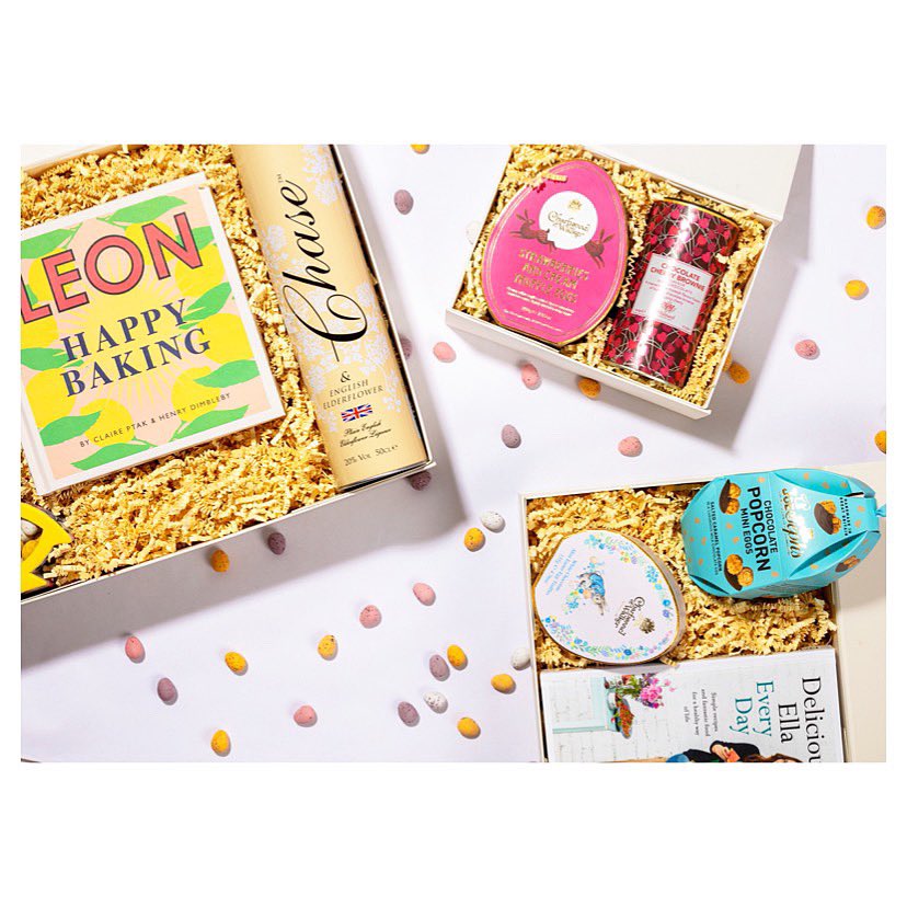 BuildMyGift's tweet photo. Easter is for family celebration and for feasting 🐣 order now to be delivered directly to their door 🥚 https://t.co/lhnUDycRfo