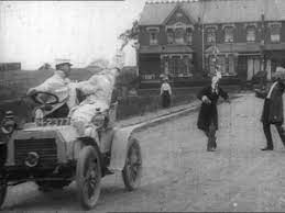 thetalentguru's tweet photo. @TinseltownTwins (a)TinseltownTwins [RT (above) Your favorite British #silentfilm? Bianca=#Underground 1928 & Virginia=#TheLodger 1927 #ClassicMovieQuestionOfTheDay
The '?' Motorist 1906 short silent comedy film, commonly called #TheMadMotorist or #QuestionmarkMotorist by director #WalterRBooth https://t.co/ZAyUaXubxb