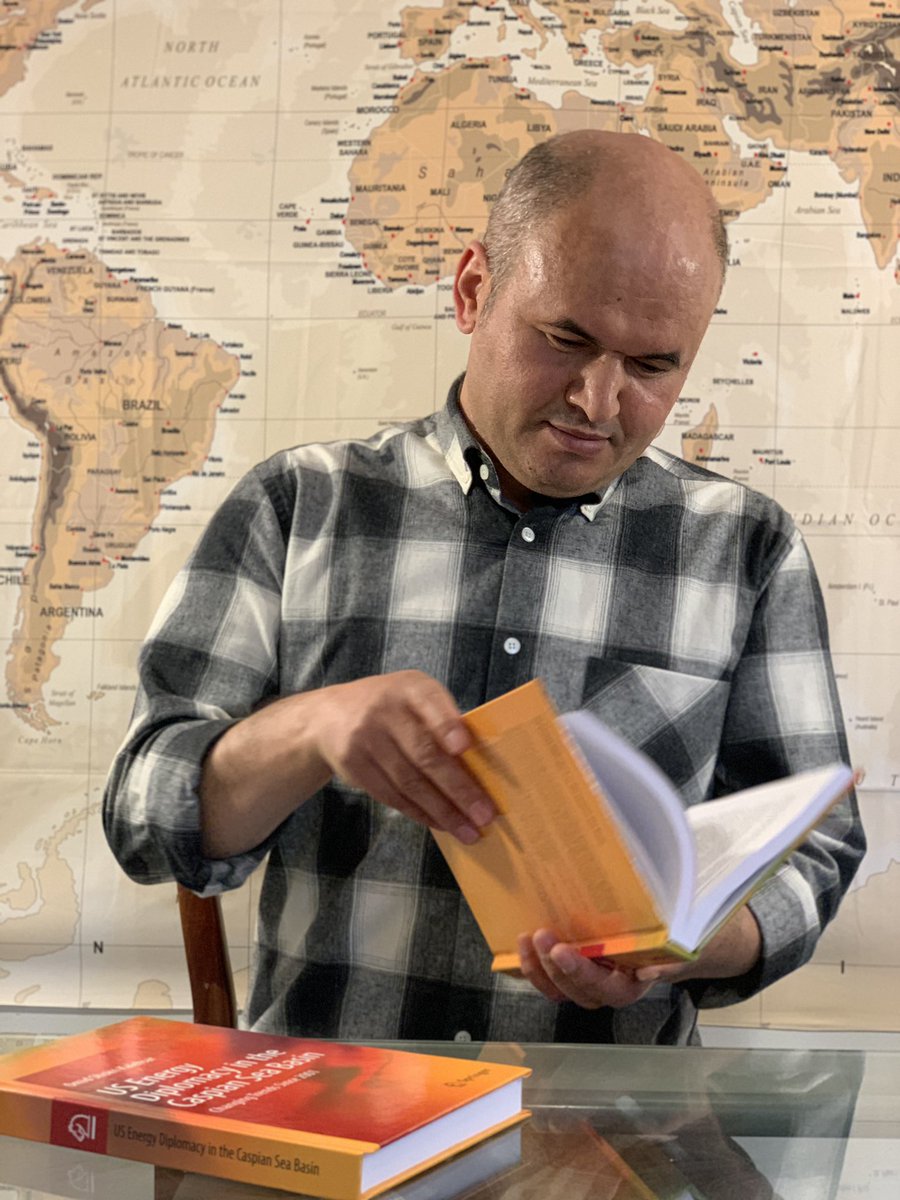 ushukrik's tweet image. Just recieved my #book
US #Energy Diplomacy
#oott #oil #gas #china #EU #Russia #Iran #Azerbaijan #Turkmenistan #Turkey #India #Kazakhstan
@SpringerNature @GulfStateAnalyt
ثمره ۵ سال تحقیق و مطالعه ،
کتابم امروز بدستم رسید